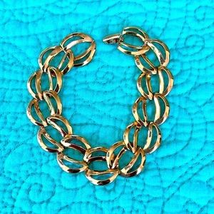 Napier Vintage Gold Tone Open Round Link Chain Bracelet Signed